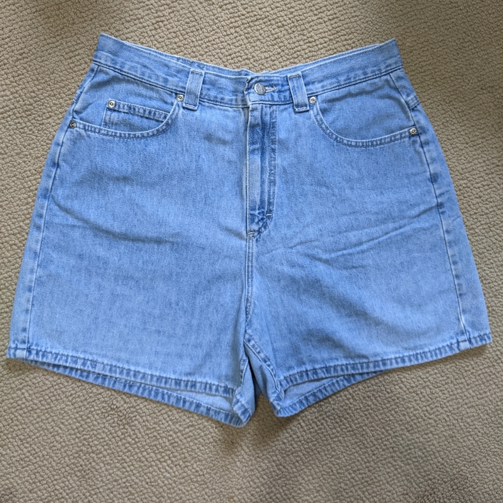 Vintage buckle back Lee shorts